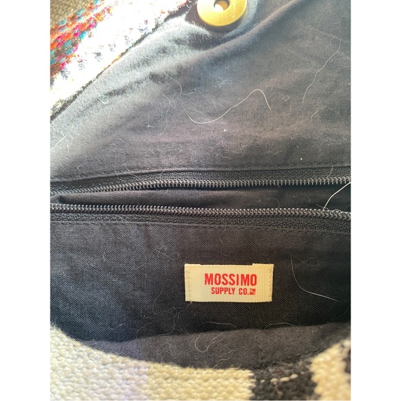 Mossimo Supply Company Pocketbook - Picture 5 of 5